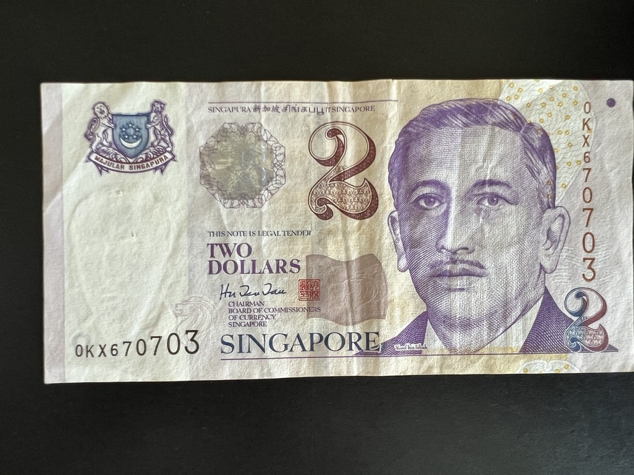 Singapore 2 Dollar, front